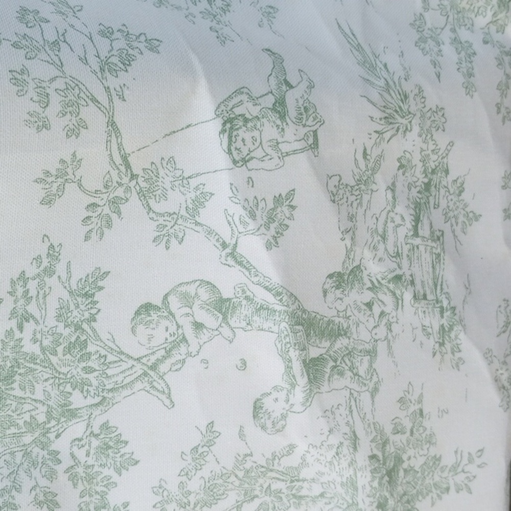 Vintage Style Toile Green and Cream Medium Tote Bag - Picture 4 of 6